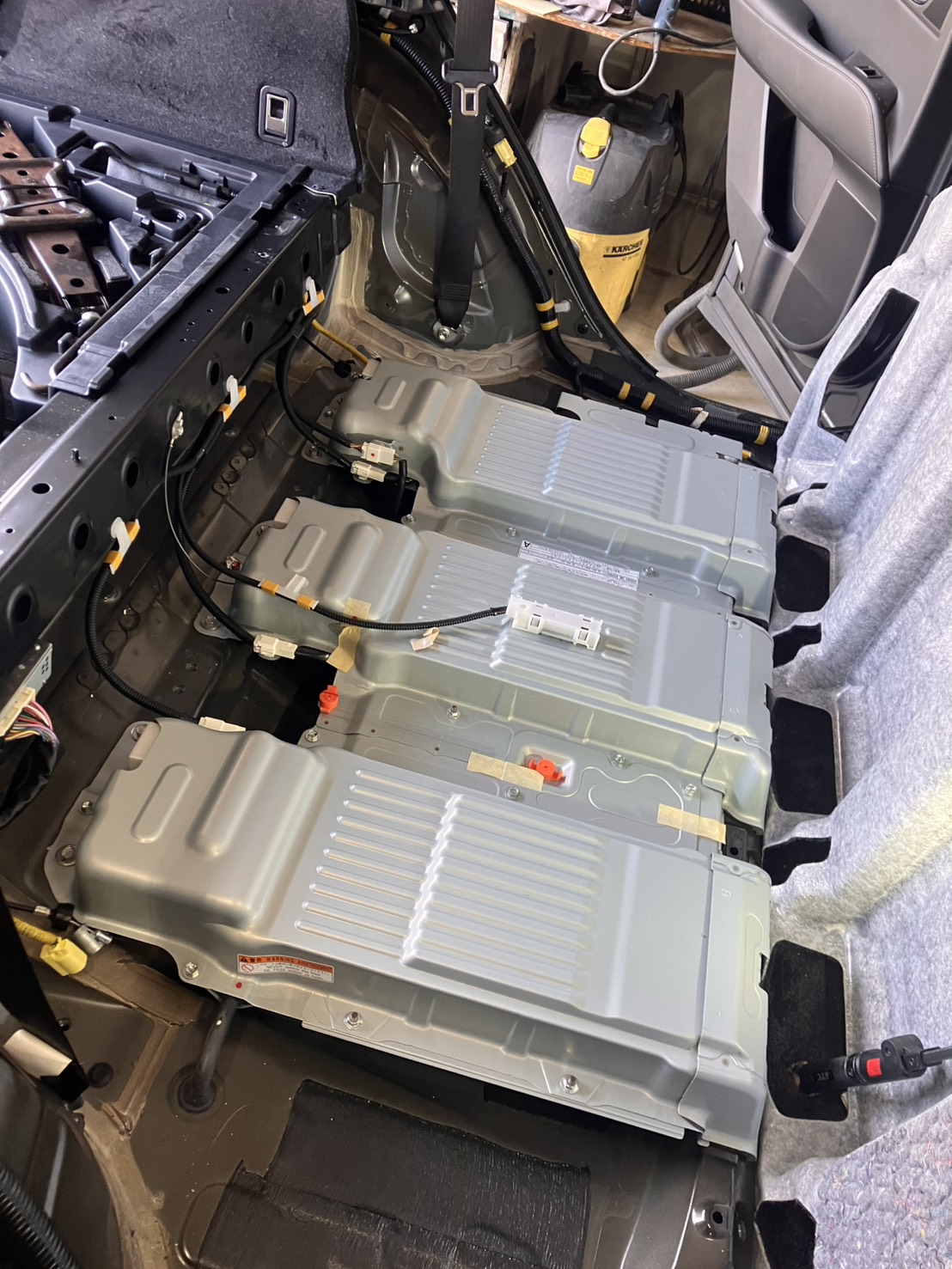 【レクサスRX450h】平成26年式・走行13万kmのハイブリッドバッテリー交換！ 施工画像3